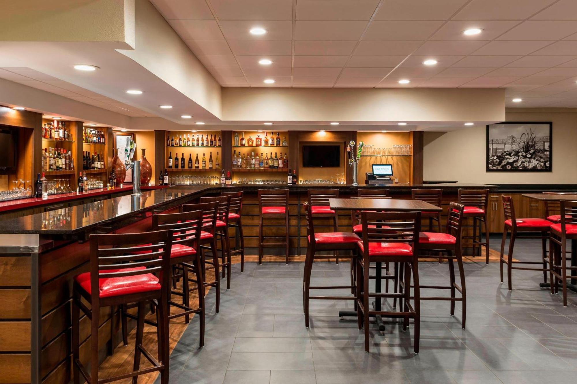 Four Points By Sheraton Milwaukee Airport Extérieur photo