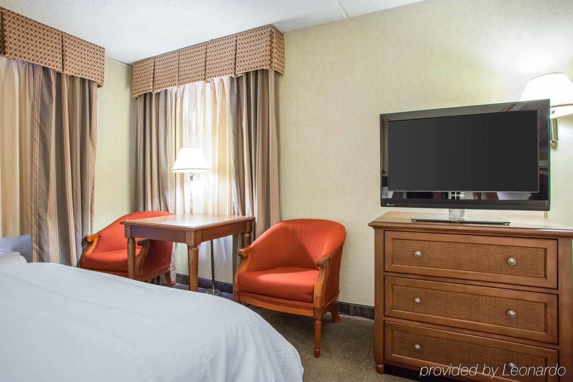 Four Points By Sheraton Milwaukee Airport Extérieur photo