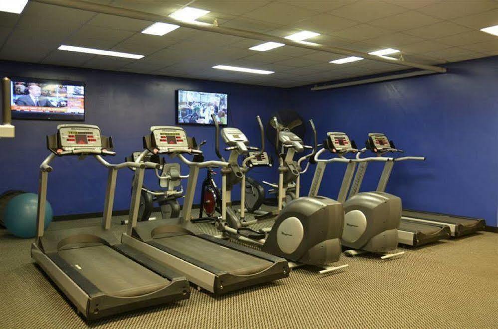 Four Points By Sheraton Milwaukee Airport Extérieur photo