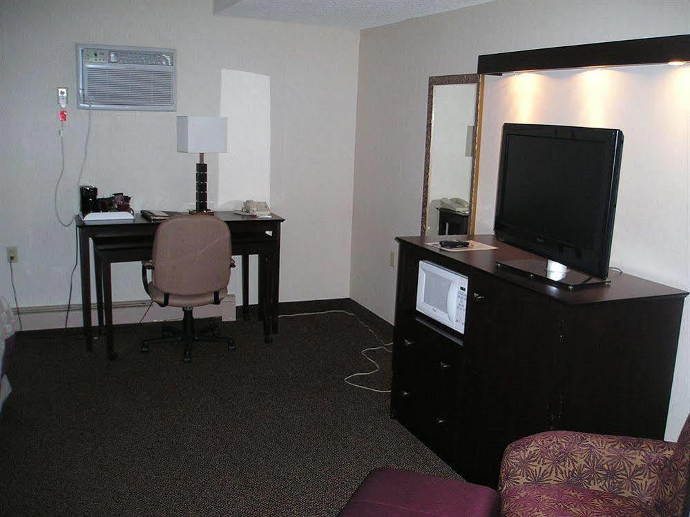Four Points By Sheraton Milwaukee Airport Extérieur photo